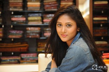 Sushma Raj On The Sets Of Maaya Movie